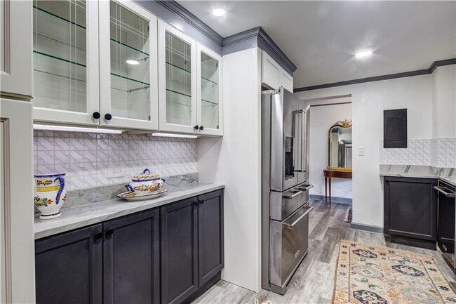 Building Photo - 2637 Peachtree Rd NE