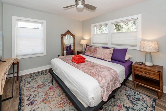 Building Photo - 1511 Larry St