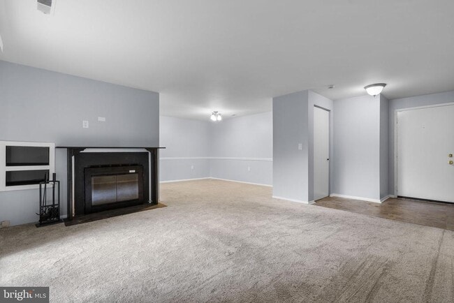 Building Photo - 18050 Chalet Dr