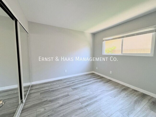 Building Photo - 11353 Agnes St