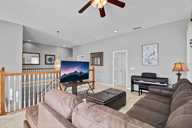 Building Photo - 2262 Windcrest Lake Cir