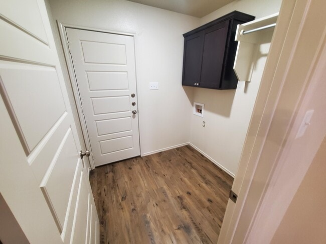 Building Photo - 12002 Englewood Ave