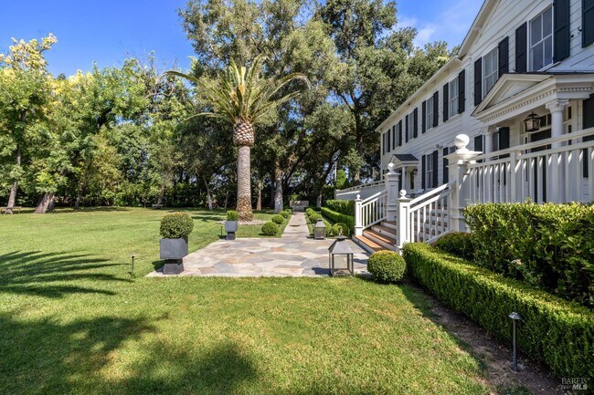 Building Photo - 989 Rutherford Rd