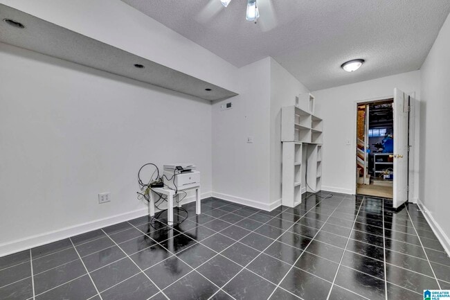 Building Photo - 5501 Heath Row Dr