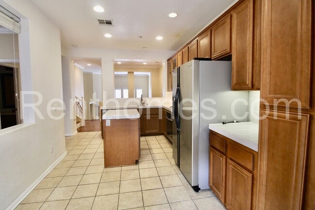 Building Photo - Torrey Highlands, 13330 Via Bellarado #2, ...