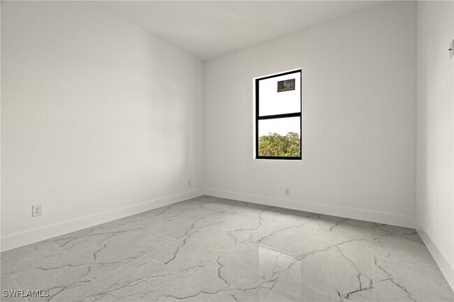 Building Photo - 2611 45th St W