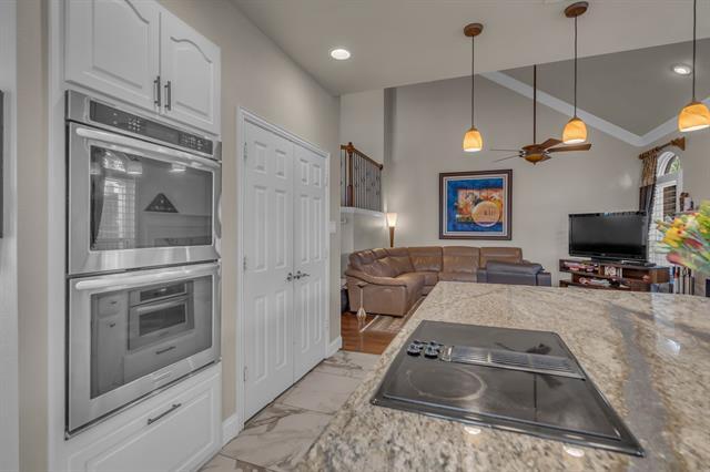 Building Photo - 6120 Brookhollow Dr