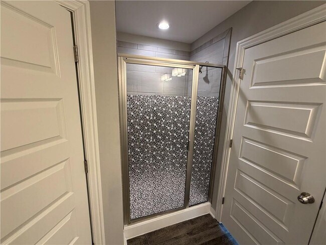 Building Photo - 6025 W Quinn St