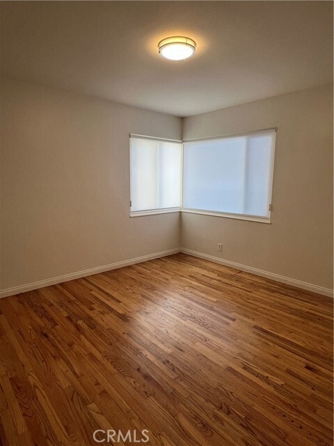 Building Photo - 530 Ave F