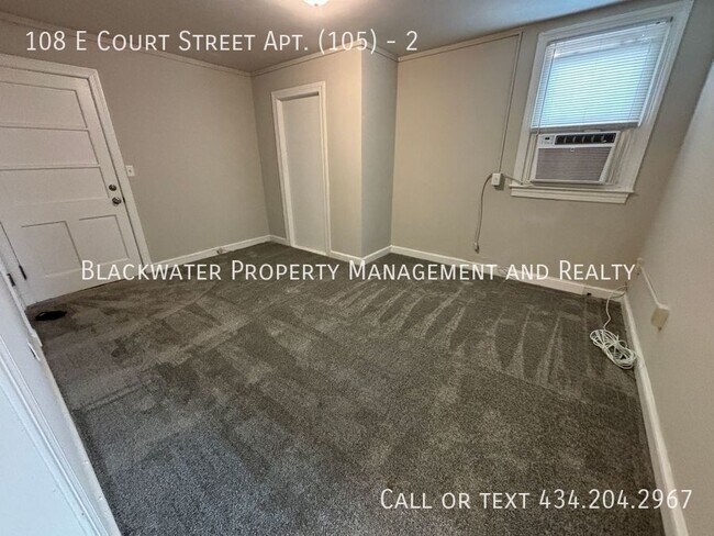 Building Photo - 108 E Court St