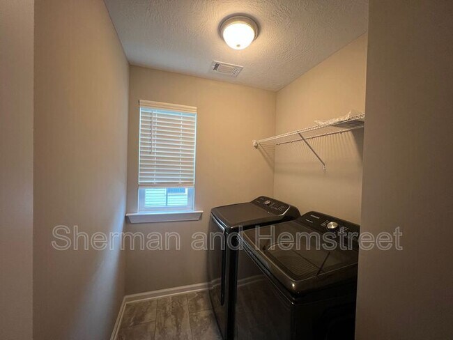 Building Photo - 862 Williford Run Dr