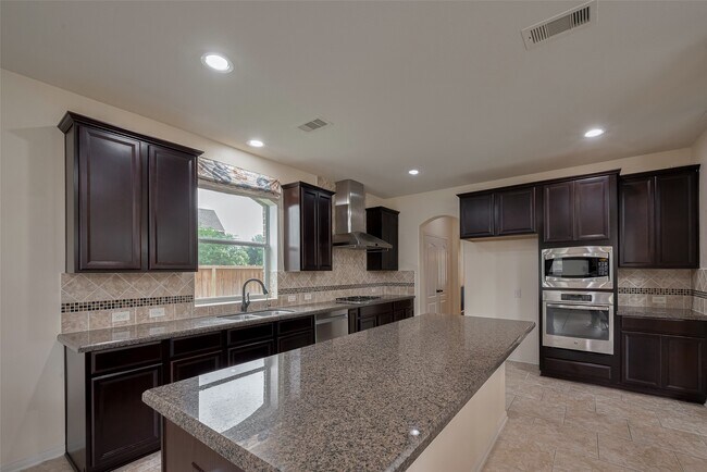 Building Photo - 9968 Tallow Pointe Ln