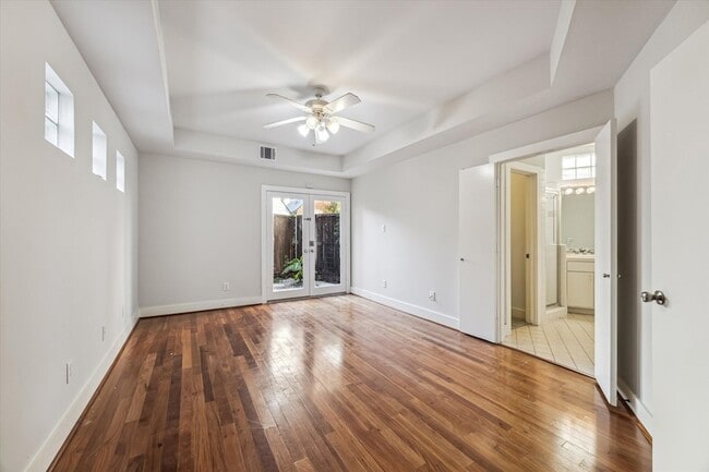 Building Photo - 9710 Riddlewood Ln