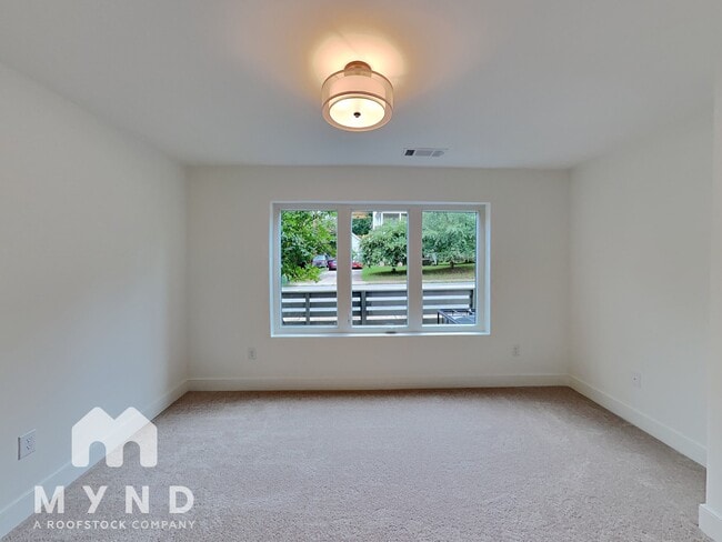 Building Photo - 1548 Millwood Pl