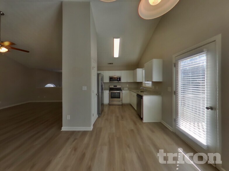 Building Photo - 125 Shenandoah Dr