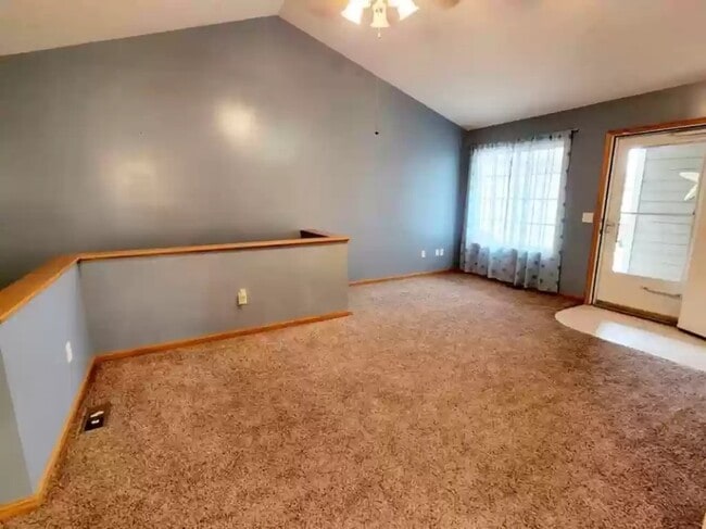 Building Photo - 1301 Sierra Dr