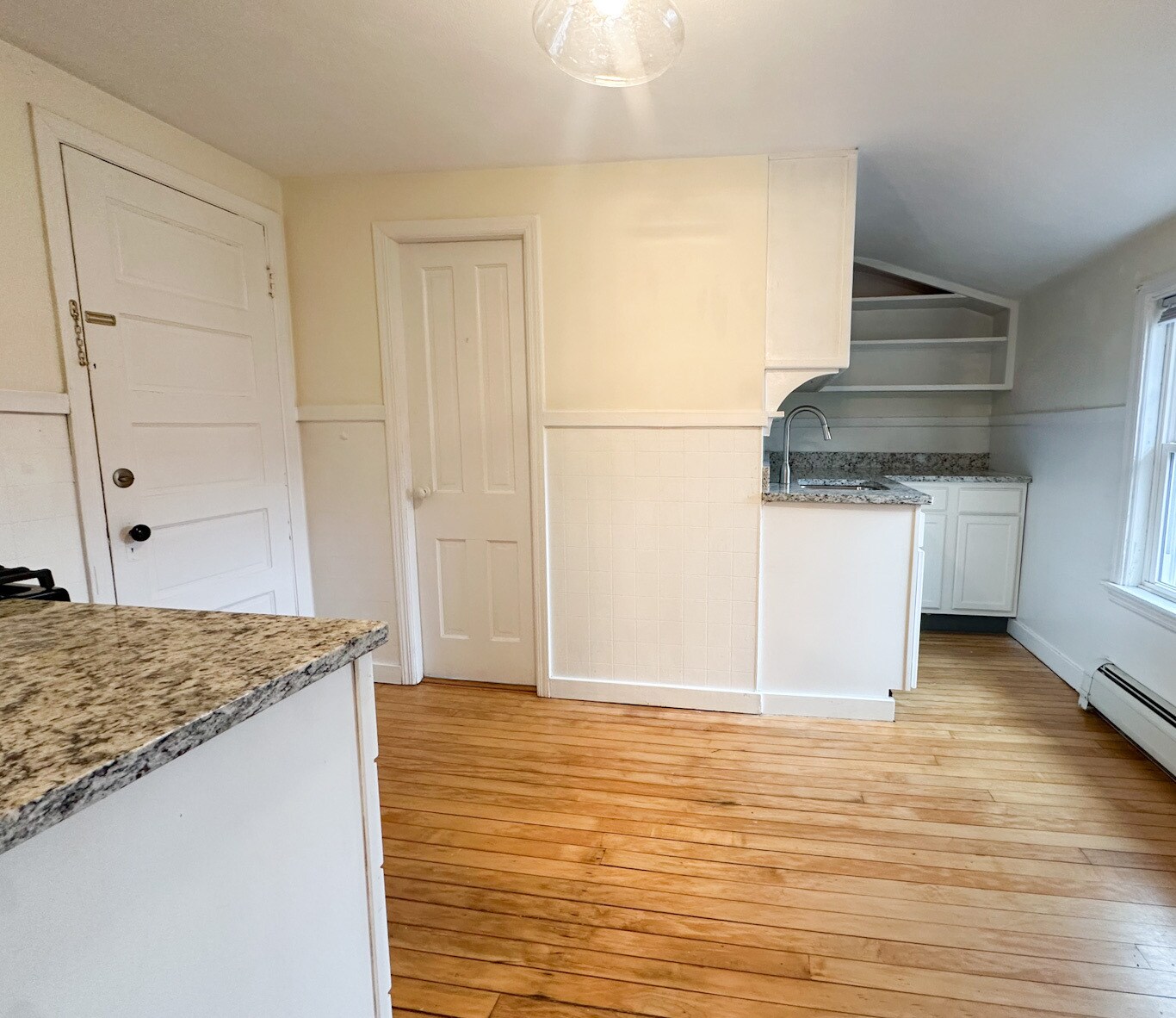 Building Photo - 171 crescent st