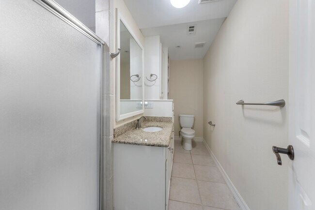 Building Photo - 90 W Horizon Ridge Pl