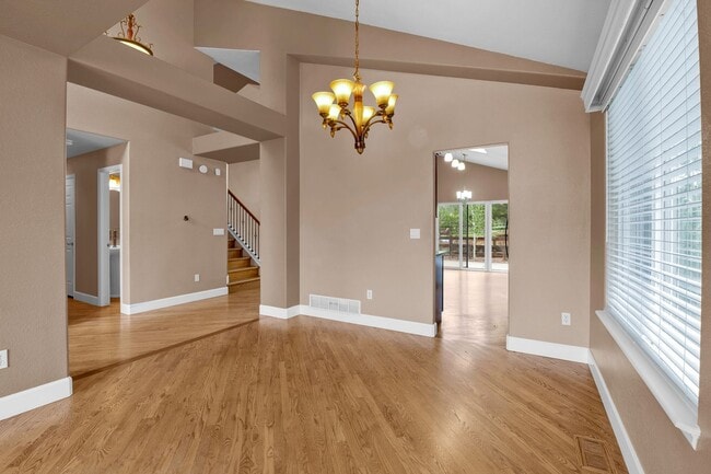 Building Photo - Beautiful home with 5 bedrooms, 3 1/2 bathrooms, 3-car garage available now!