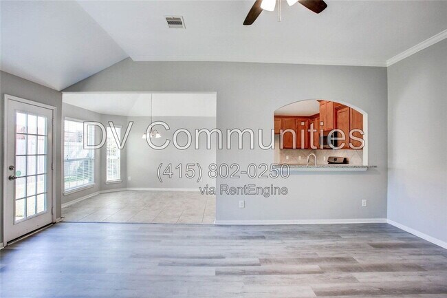 Building Photo - 139 Long Canyon Ln