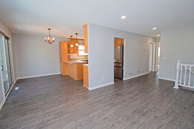 Building Photo - 7250 122nd Ave N