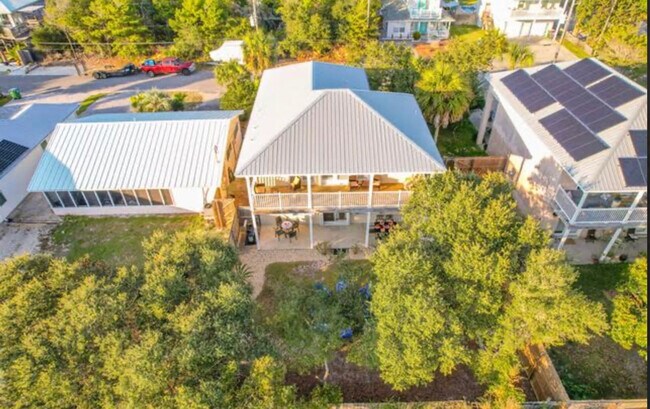 Building Photo - 76 Gulf View Dr