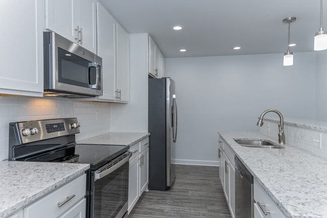 Floorplan - Indian Creek Apartments and Townhomes