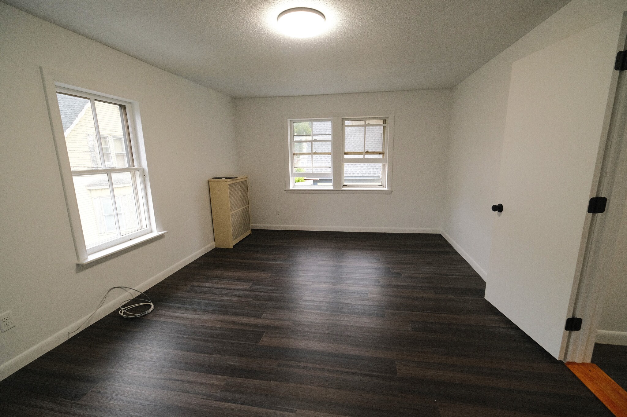 Building Photo - 56 Pleasant St