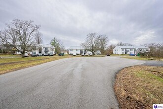 Building Photo - 621 Stewart St