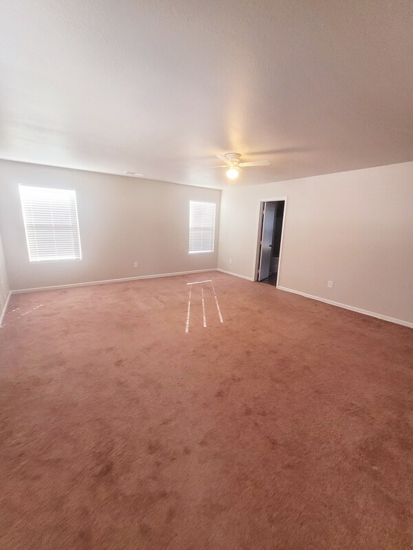 Building Photo - 250 Whitestone Dr NE