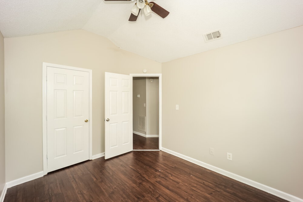 Building Photo - 725 Cherry Branch Cir