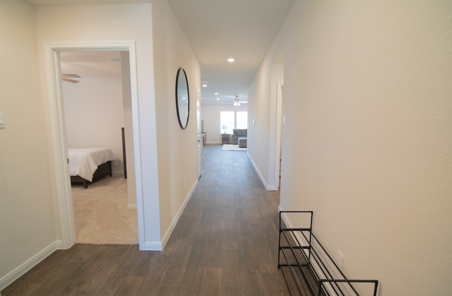 Building Photo - Room in House on Briggs Ln