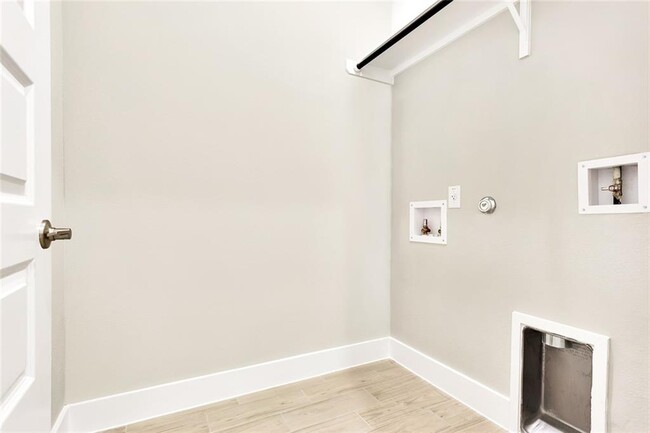 Building Photo - 202 Verrado Path