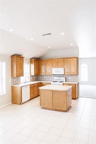 Building Photo - 8833 Sunset Trace Dr