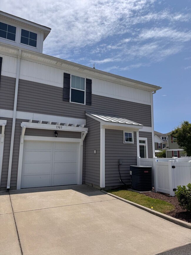 Building Photo - 1303 Tides Edge Ct