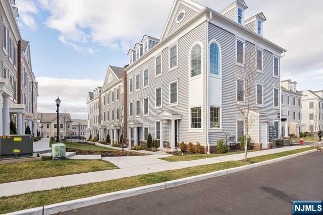 Building Photo - 247 Bradley Dr