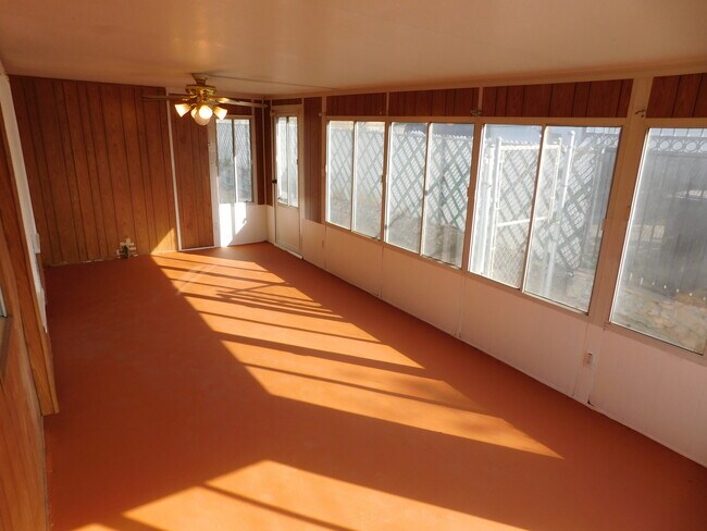 Building Photo - Farmhouse Style 2BD/1BA House For Rent   i...