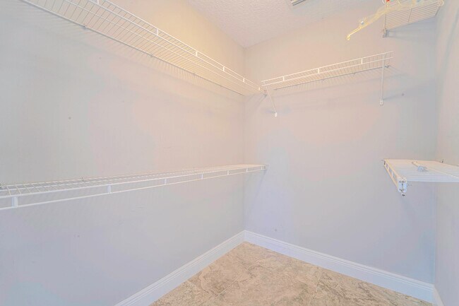 Building Photo - 3989 SW Jarmer Rd