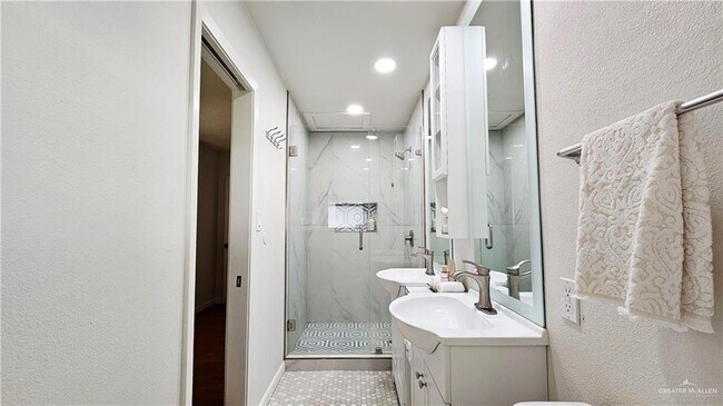 Building Photo - 29 West St