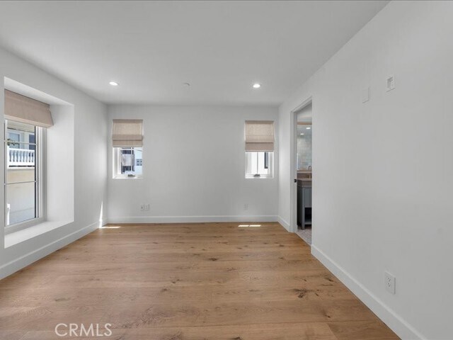 Building Photo - 505 Bayview Dr