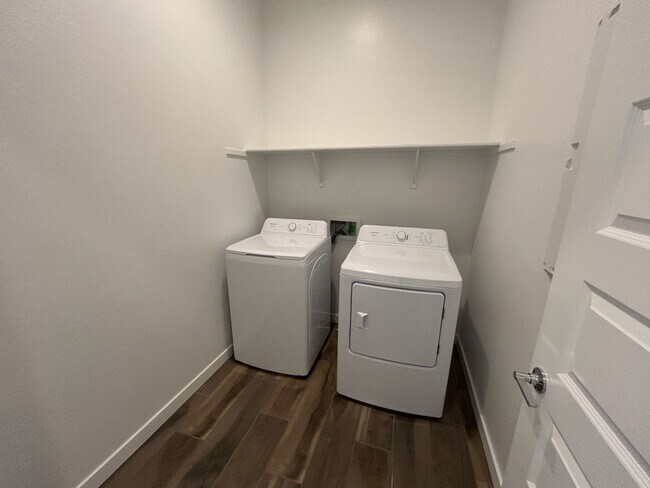 Building Photo - 25509 N 149th Ave