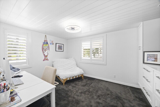 Building Photo - 207 Elsa Rd