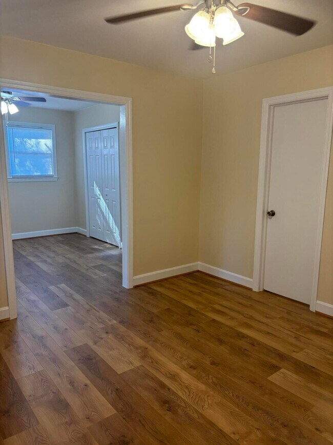 Building Photo - 855 Whatley St
