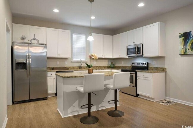 Building Photo - 505 Silver Gaff Ct