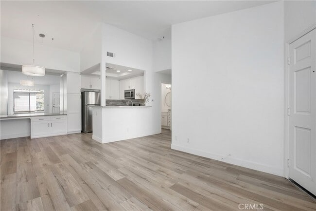 Building Photo - 65 Whippoorwill Ln