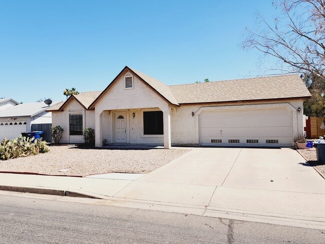Building Photo - 3 Bedroom Close to Intel, Kyrene Schools!