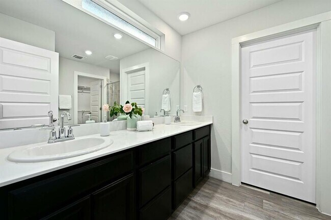 Building Photo - 7318 Harmony Shoals Bnd