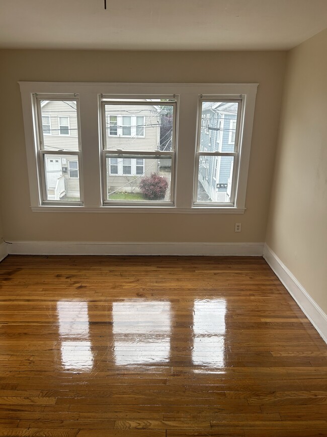 Building Photo - 36 Granfield Ave