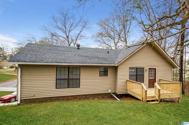 Building Photo - 21264 Royal Dr