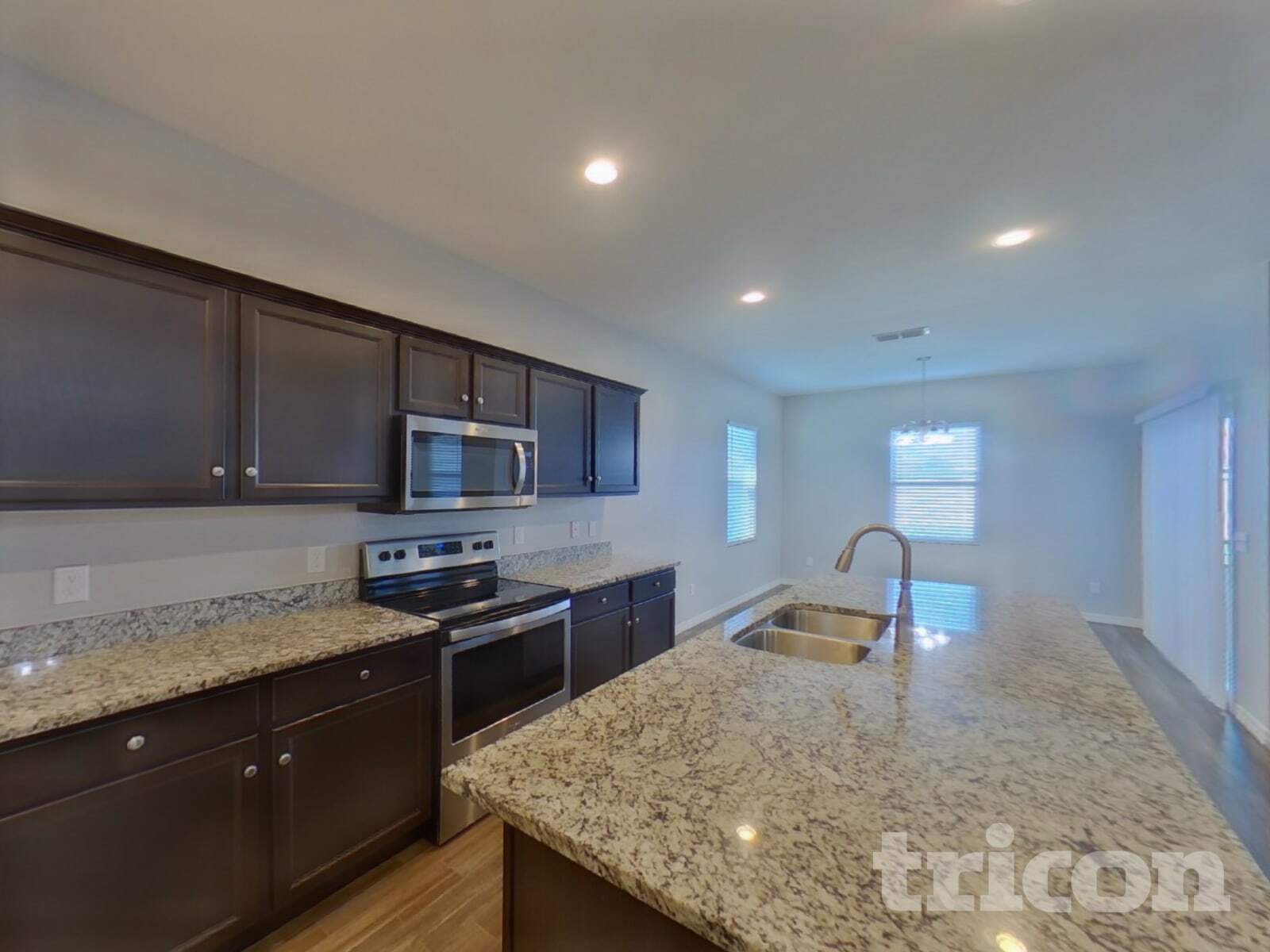 Building Photo - 37334 W Capri Ave